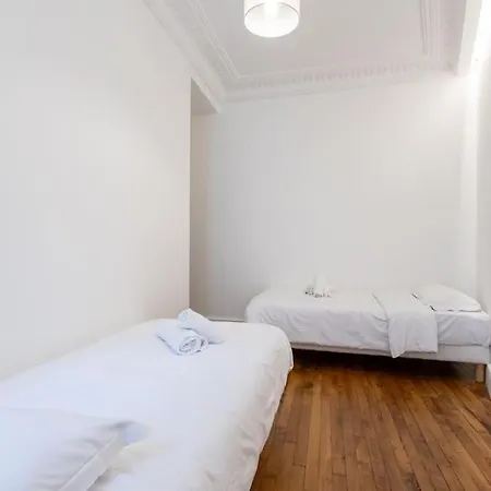 Apartment Magnifique 6p - Auteuil/michel Ange *