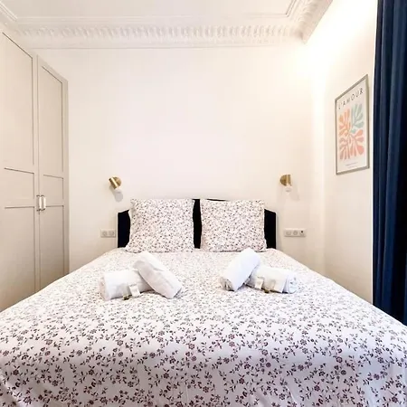 Apartment Magnifique 6p - Auteuil/michel Ange